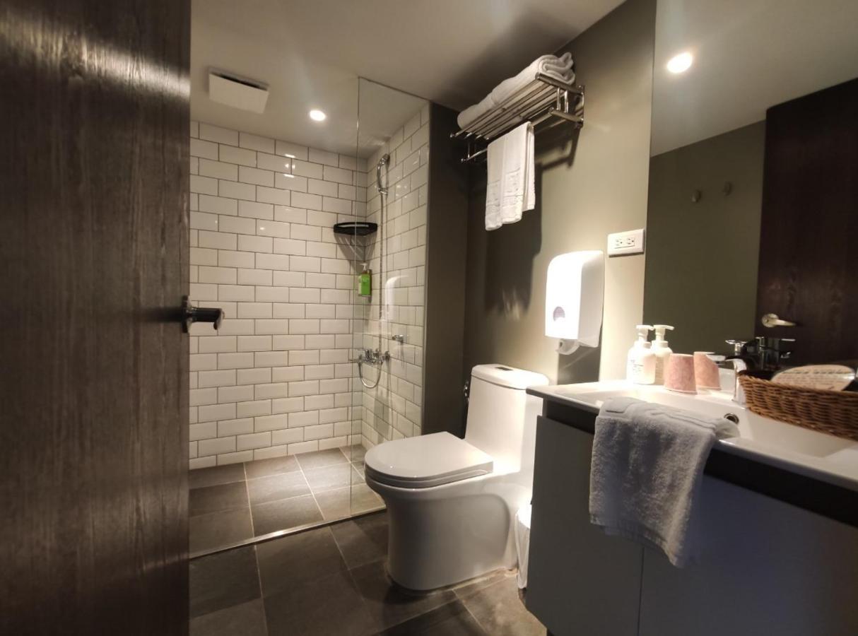 Doudian Ddinn Hotel Taichung Extérieur photo