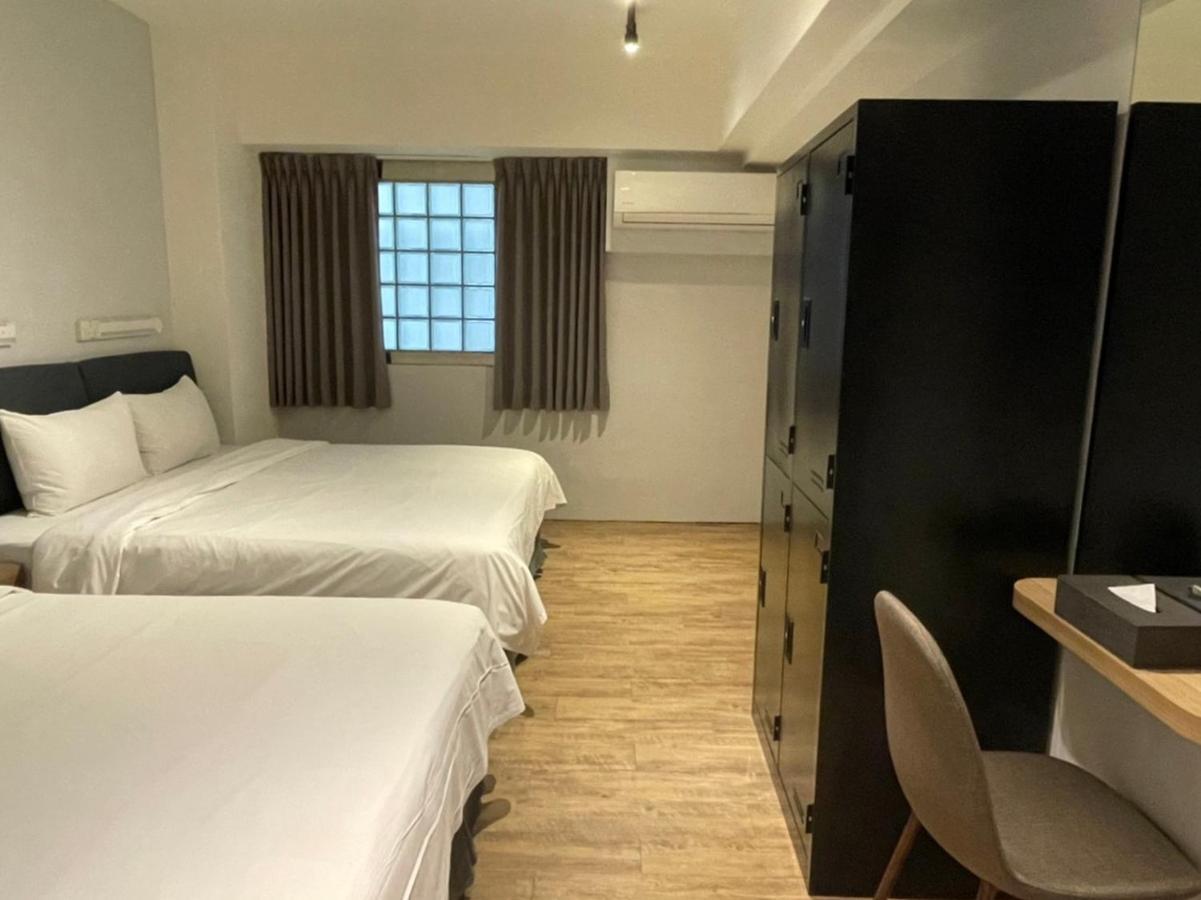 Doudian Ddinn Hotel Taichung Extérieur photo
