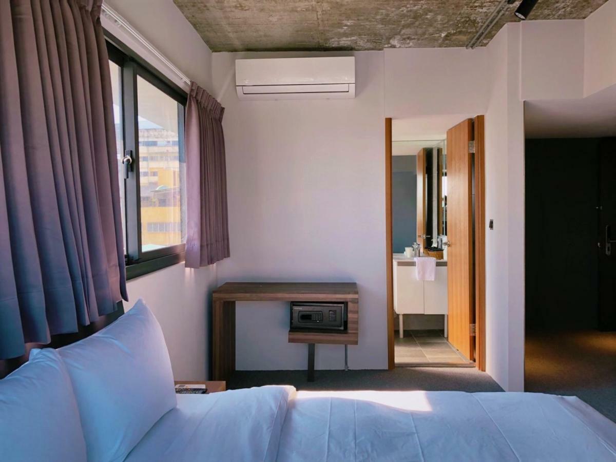 Doudian Ddinn Hotel Taichung Extérieur photo
