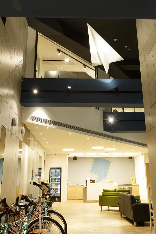 Doudian Ddinn Hotel Taichung Extérieur photo
