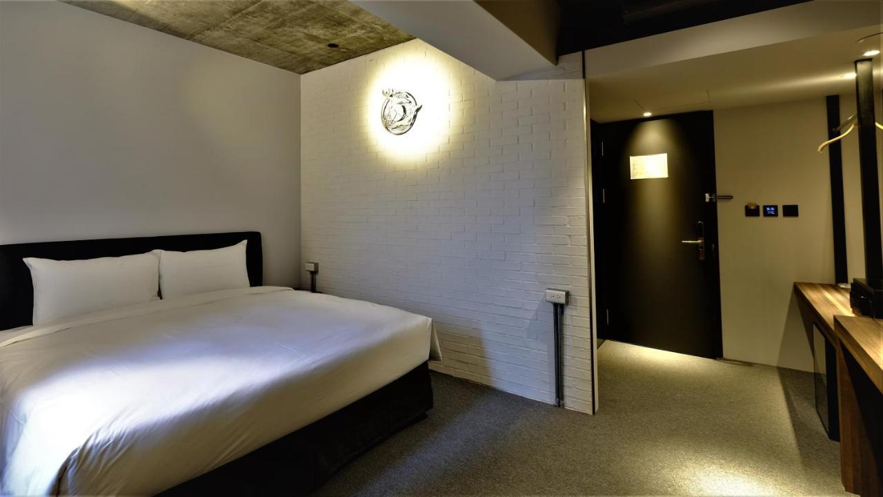 Doudian Ddinn Hotel Taichung Extérieur photo